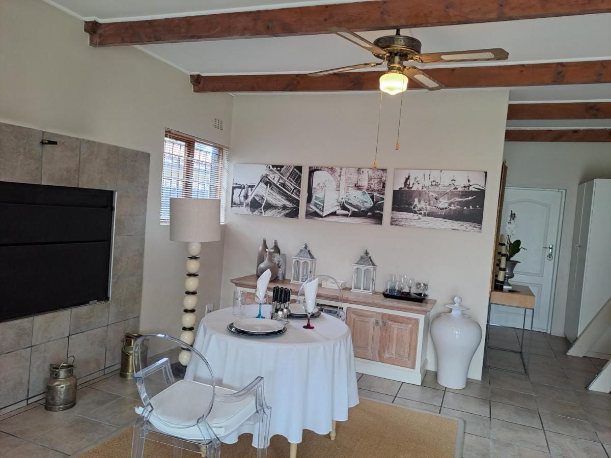 Milky Way Executive Suite Hermanus Exterior foto